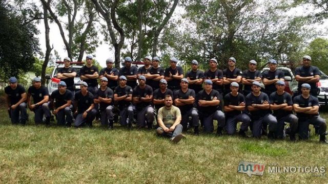 Equipes de policiais militares componentes do pelotão de Força Tática realizou mais um treinamento de aperfeiçoamento. Foto: DIVULGAÇÃO/PM