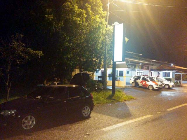 Pálio na cor preta dirigido pelo acusado de tráfico foi apreendido. Foto: DIVULGAÇÃO
