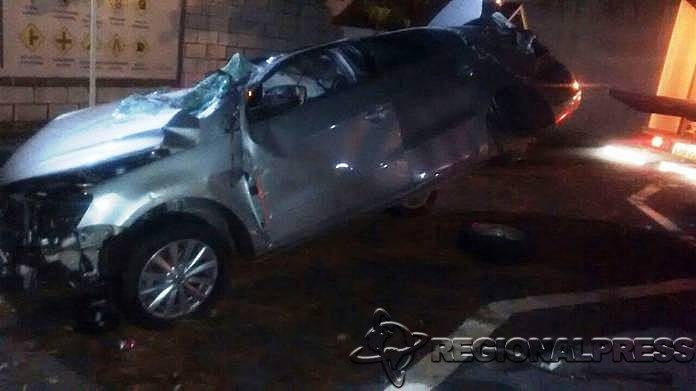 Carro capotou na rodovia Marechal Rondon (Foto: Guararapes Sorriso News)