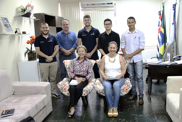 Tamiko garante projeto do cursinho que é oferecido gratuitamente e vem mudando a vida de muitos jovens. Foto: Secom/Prefeitura