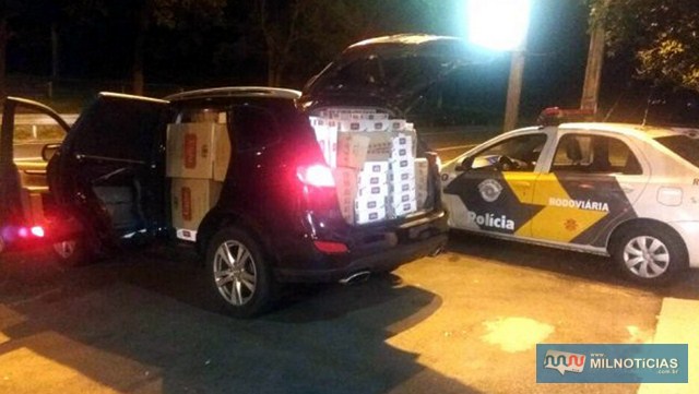 O veículo Hiyndai Santa Fé, consta como furtado na capital paulista. O homem teria pago por ele R$ 12 mil e R$ 21 mil pela mercadoria. Foto: Polícia Rodoviária/ Divulgação