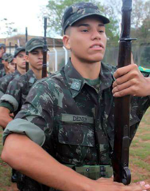 Jovem serviu o Tiro de Guerra no ano de 2016. Foto: Arquivo de familia 