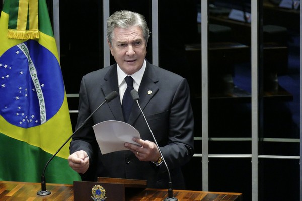 O senador Fernando Collor de Mello (PTC-AL) durante discurso no senado em novembro de 2016 (Foto: Roque de Sá/Agência Senado).
