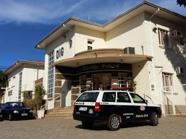 Morte será investigada pela Polícia Civil de Avaré (Foto: Adolfo Lima/ TV TEM).