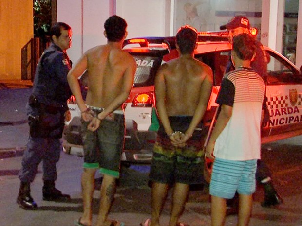 Outros três jovens foram detidos após invadirem casa e matar adolescente de 17 anos em briga por pipa (Foto: Reprodução/TVCA).
