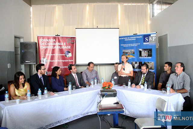 Autoridades destacam a importância de criar medidas para a reinserção social. Foto: Secom/Prefeitura