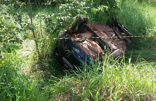 Vítimas estavam no mesmo carro (Foto: Divulgação/PRF).