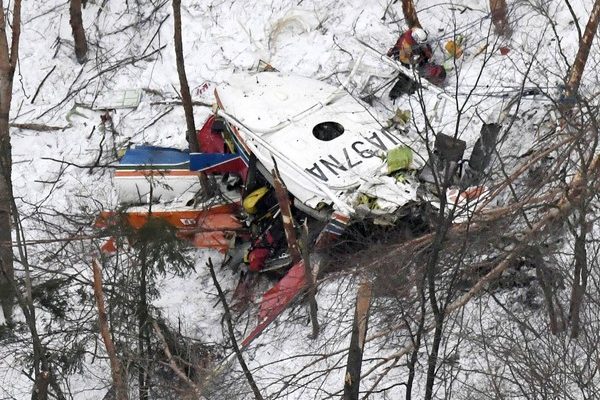Nove ocupantes do helicóptero participavam de um exercício de resgate nas montanhas da região de Nagano (Foto: Daisuke Suzuki/Kyodo News via AP).