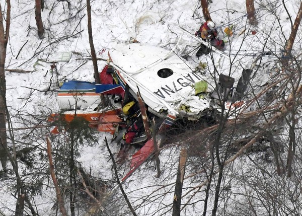 Nove ocupantes do helicóptero participavam de um exercício de resgate nas montanhas da região de Nagano (Foto: Daisuke Suzuki/Kyodo News via AP).