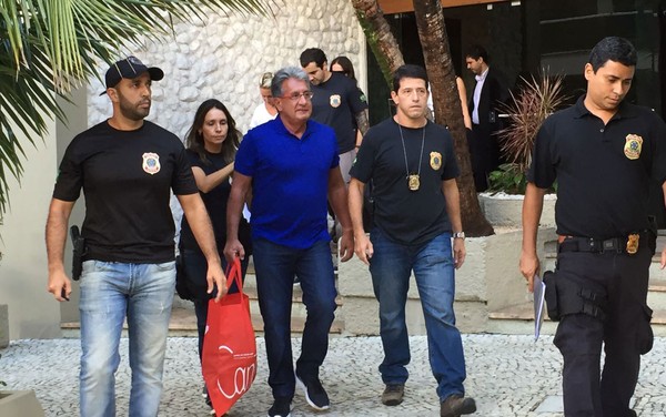 Diretor da RioTrilhos, Heitor Lopes de Sousa Junior, foi preso na manhã desta terça (14) (Foto: Cristina Boeckel).