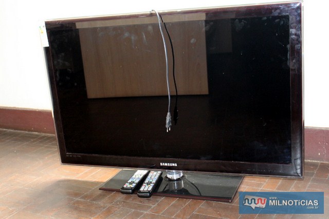 Televisor recuperado será devolvido ao proprietário. FOTO: MIL NOTICIAS/Agência