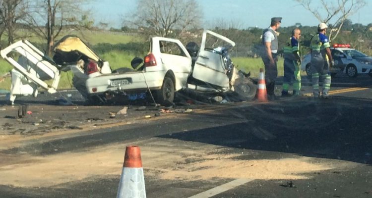 Acidente foi registrado na SP-294 em Marília sentido Oriente (Foto: Divulgação).