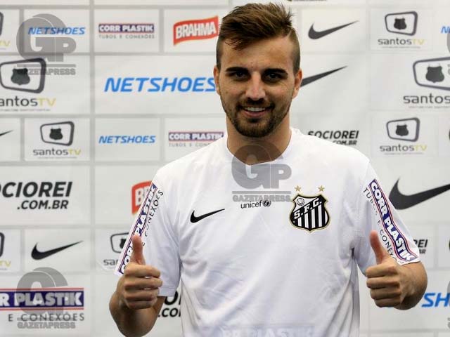 Atacante do Santos, Rafael Longuine. Foto: Gazetapress.com