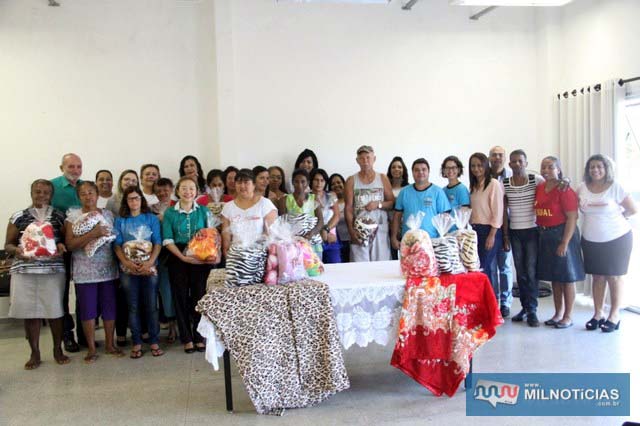 Famílias cadastradas nas unidades dos CRAS (Centro de Referência de Assistência Social) começam a receber cobertores novos, Foto: Secom/Prefeitura