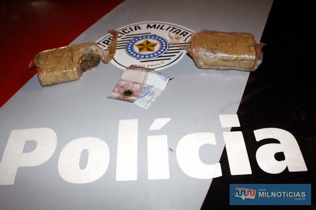 Reação dos jovens ao ver a PM levantou suspeitas e droga foi localizada quando um deles foi abordado. Foto: Manoel Messias/Mil Noticias