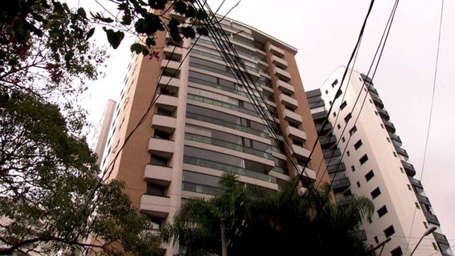 Prédio onde vivia o casal em perdizes (Foto: Reprodução/TV Globo)