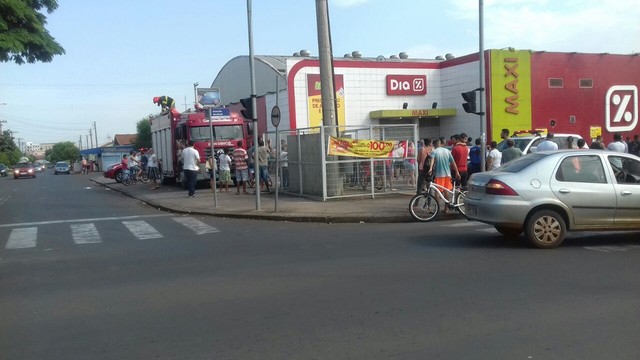 Vítima não trabalhava no estabelecimento, segundo a Guarda Municipal (Foto: Tânia Alves da Silva Barbosa).