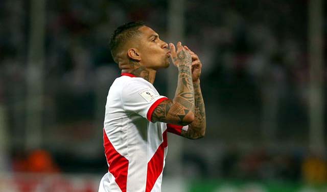 Guerrero poderá jogar a Copa do Mundo após redução de sua pena (Foto: Efe)