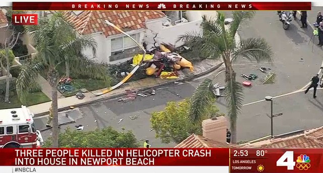 Queda de helicóptero em casa dos EUA deixou três mortos nesta terça-feira (30) (Foto: KABC-TV via AP).