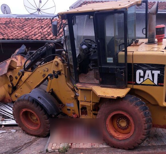 Homem estava na calçada de casa quando foi atingido pelo trator (Foto: Arquivo Pessoal).