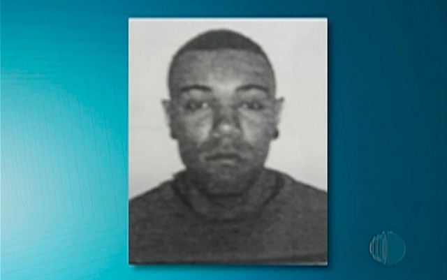 José Roberto Aranha Junior está foragido. Ele é suspeito de agredir jovem em festa infantil em Mogi (Foto: Reprodução/TV Diário) José Roberto Aranha Junior está foragido. Ele é suspeito de agredir jovem em festa infantil em Mogi (Foto: Reprodução/TV Diário).