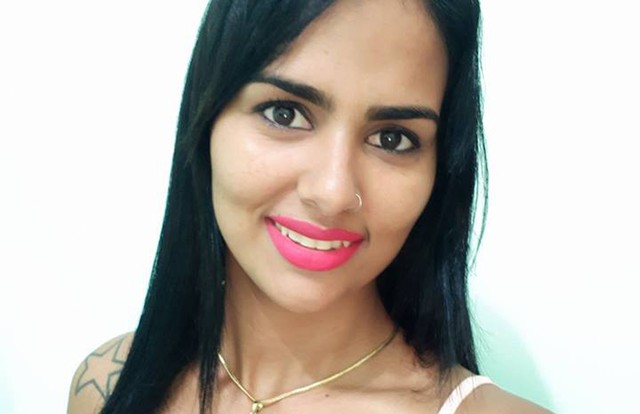 Thainá Cristina, de 25 anos, foi esfaqueada dentro da imobilária onde trabalha em Barretos (Foto: Arquivo pessoal/Divulgação).