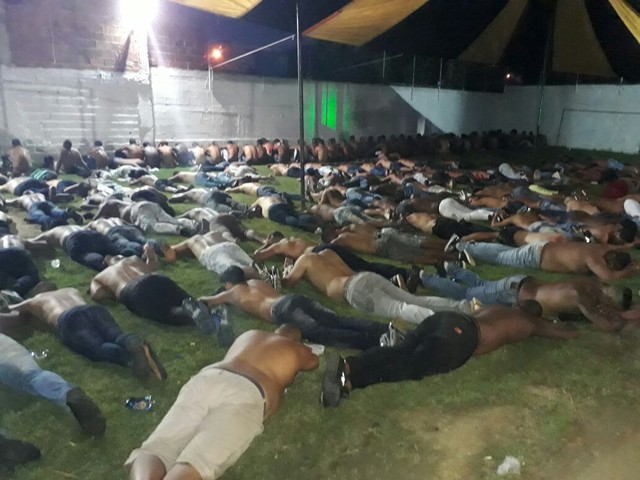 Mais de 80 suspeitos de integrar grupo de milicianos são presos em operação na Zona Oeste do Rio (Foto: Divulgação).