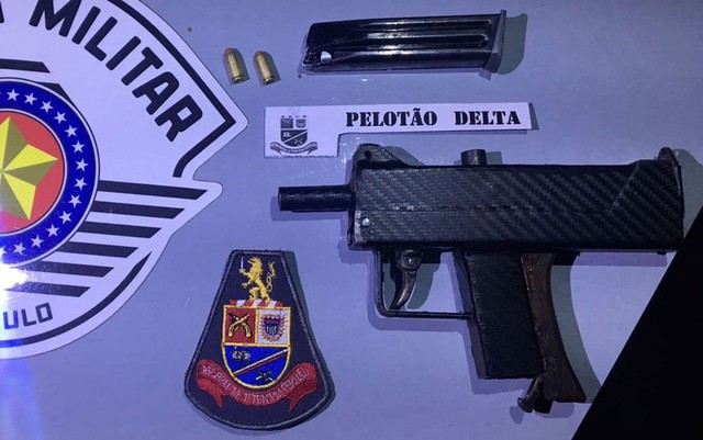 POolícia apreendeu arma usada pelo suspeito na Zona Sul de São Paulo (Foto: Divulgação/Polícia Militar de São Paulo).
