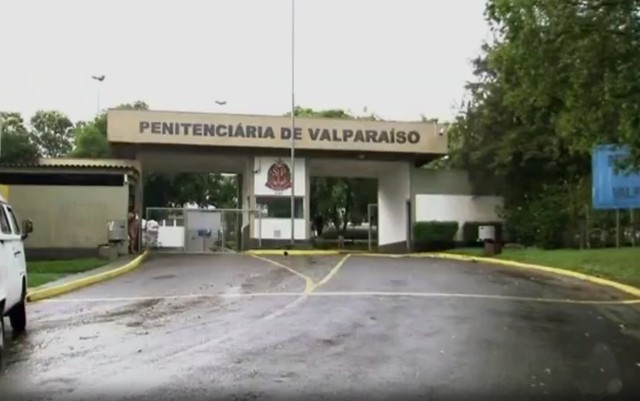 Penitenciária de Valparaíso está superlotada (Foto: Reprodução/TV TEM)