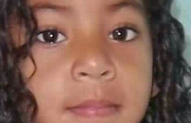 Echiley Vitória Lopes de Jesus foi morta em tiroteio em Formosa (Foto: Reprodução/TV Anhanguera).