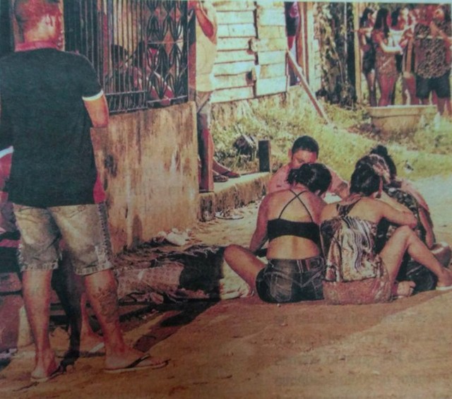 Brendo Alison Coelho foi assassinado enquanto conversava na rua (Foto: Elivaldo pamplona/Jornal Amazônia).