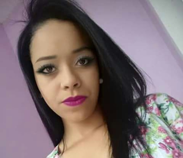 Jaqueline, de Mogi das Cruzes, morreu após levar um cotovelada do namorado (Foto: Arquivo Pessoal).