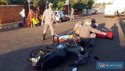 Motoneta na cor preta sofreu amassamento do aro da roda dianteira e riscos na carenagem. Foto: MANEL MESSIAS/Agência