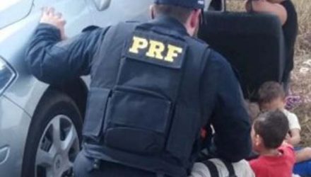 DOF apreende quase três toneladas e meia de maconha escondido em meio à carga de açúcar na MS 164 com destino ao Estado de São Paulo. Foto: PRF