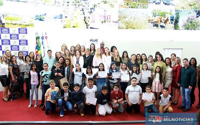 Projeto foi encerrado com premiação a alunos da rede municipal de ensino. Foto: Secom/Prefeitura