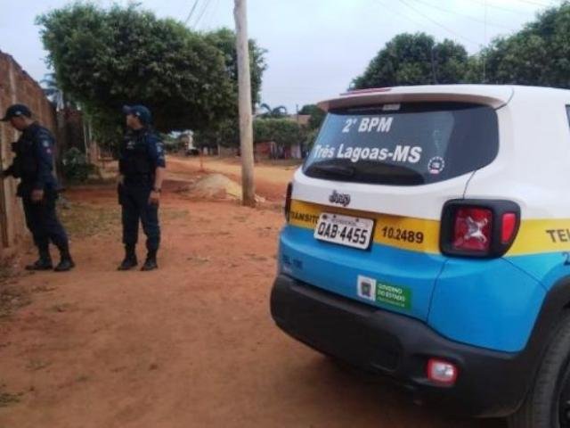 Policiais em um dos bairros onde ocorreu a operação. (Foto: JP News)