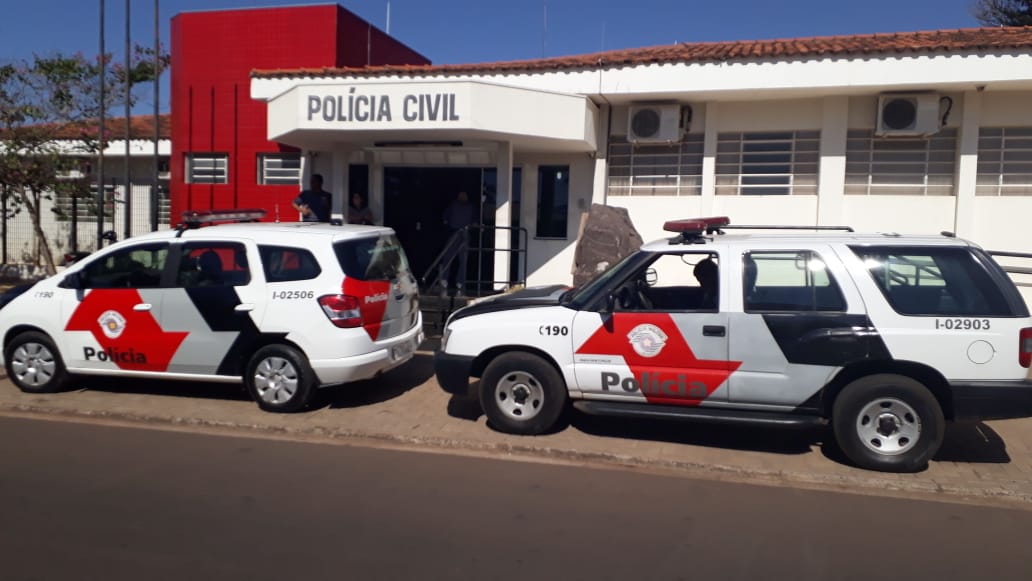 Homem foi preso pela PM e encaminhado para a Delegacia de Polícia. Foto: Josyane Lorensetti 