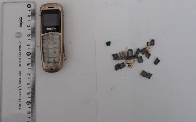 Visitantes tentam entrar em penitenciária de Lavínia (SP) com celulares escondidos em partes íntimas. (Foto: Divulgação SAP)