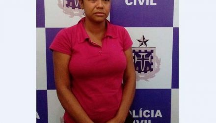Mulher foi presa em Itabuna suspeita de matar dois namorados envenenados no período de oito meses (Foto: Divulgação/Policia Civil).