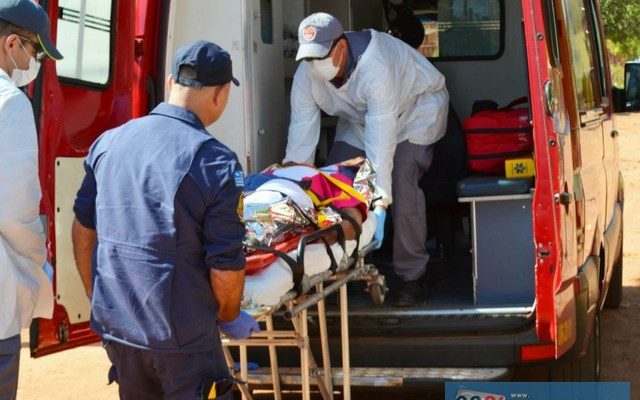 Ao menos três disparos acertaram a cabeça da vítima que foi encaminhada agonizando para a Santa Casa. Foto: Thiago Augusto/Regional Press