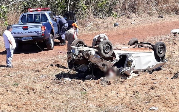 Acidente matou quatro pessoas da mesma família na MT-326, zona rural de Canarana (Foto: O Pioneiro).