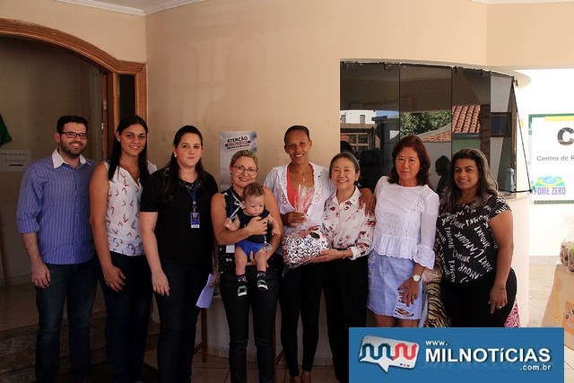 Tamiko acompanha entrega de cobertores da Campanha do Agasalho 2018 “É tempo de doar!”. Foto: Secom/Prefeitura