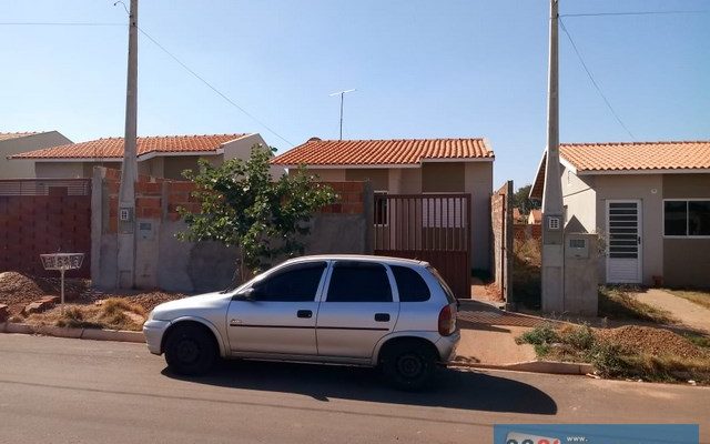 Casas do jardim Bandeirantes tem sido alvo de ladrões, aproveitando que os moradores saem para trabalhar. Fotos: DIVULGAÇÃO