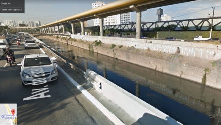 Trecho do Rio Tamanduateí, na Avenida do Estado, em São Paulo (Foto: Reprodução/Google Maps).