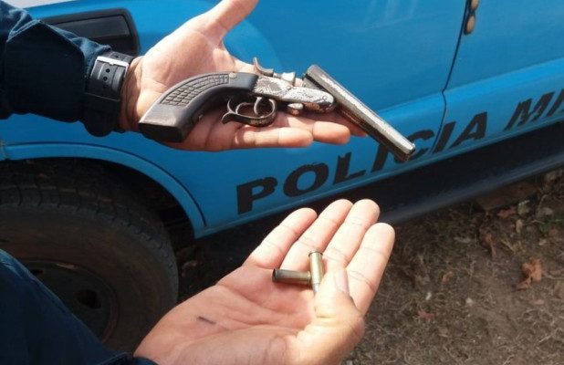 Foi localizada arma de fogo com os foragidos. Foto: Divulgação