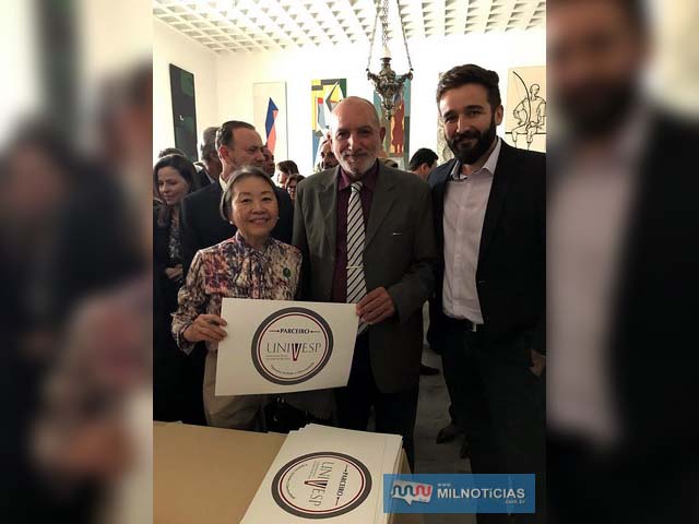 Prefeita Tamiko Inoue, vereador Joaquinzão e secretário Hugo Zamboni. Foto: Secom/Prefeitura