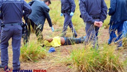 Jeferson de Oliveira Ferreira, de 40 anos, morador no bairro Beatriz, foi encontrado morto. Foto: Regional Press / Thiago Augusto