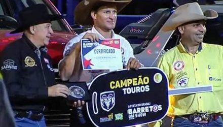 Rafael Ribeiro, o "Branco", durante premiação de campeão em touros em Barretos. Foto: Reprodução