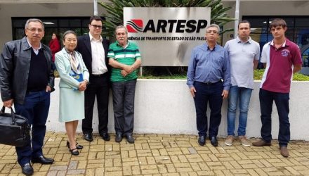 Tamiko informa Artesp, em São Paulo, que a Viarondon já deveria ter feitos obras nos acessos de acordo com o contrato de concessão. Foto: Secom/Prefeitura