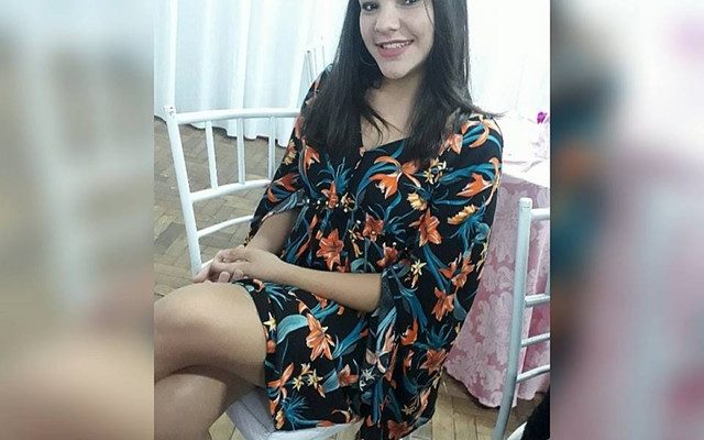 Adolescente de 15 anos morreu após acidente (Foto: Reprodução/Facebook).